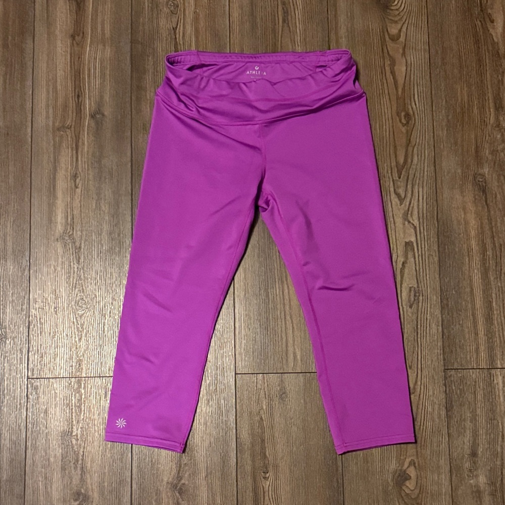 Athleta Purple Leggings Capri-Length Activewear